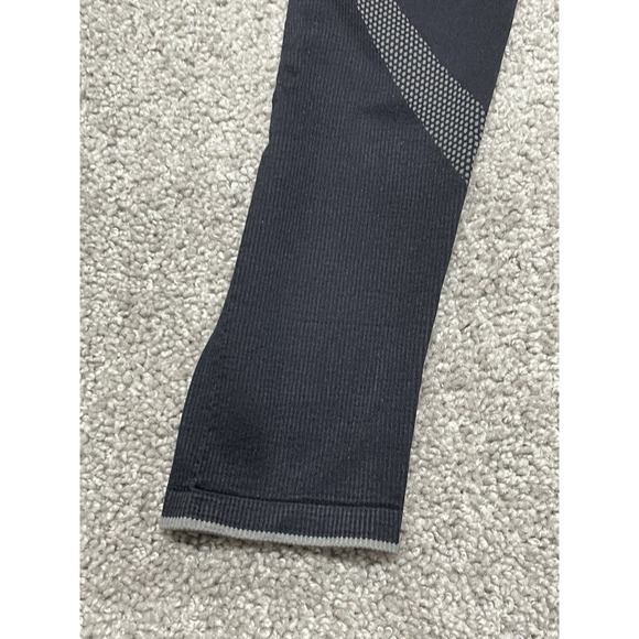 PINK‎ ACTIVE Victoria's Secret Leggings Women's M Black Pink Seamless Ankle Yoga - Picture 2 of 7